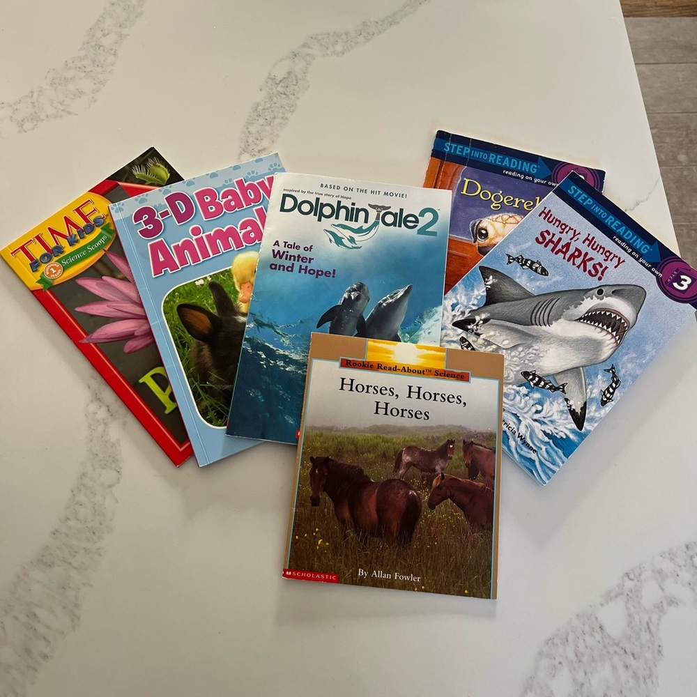 6 science/animal paperback books for level 1 thru 3 readers. In good condition.
